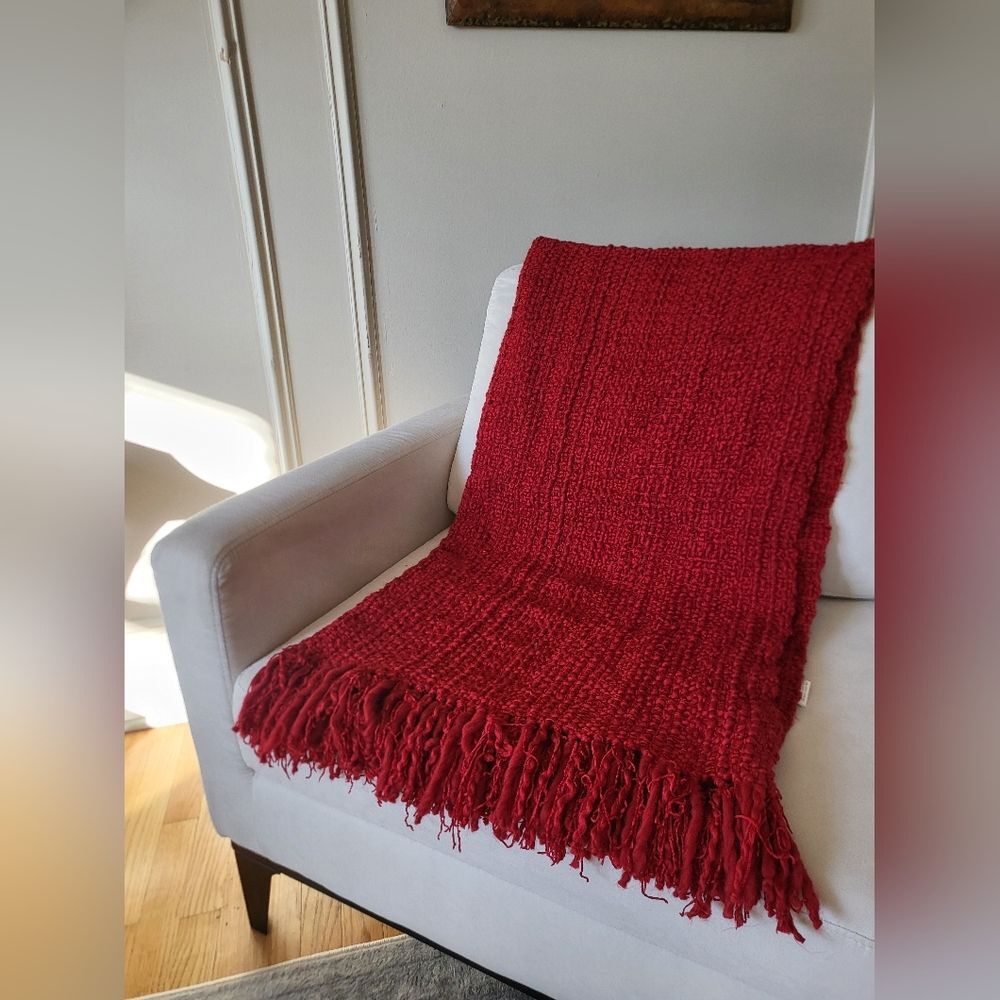 Crate & Barrel Red Knit Fringe Fahey Throw 40x70